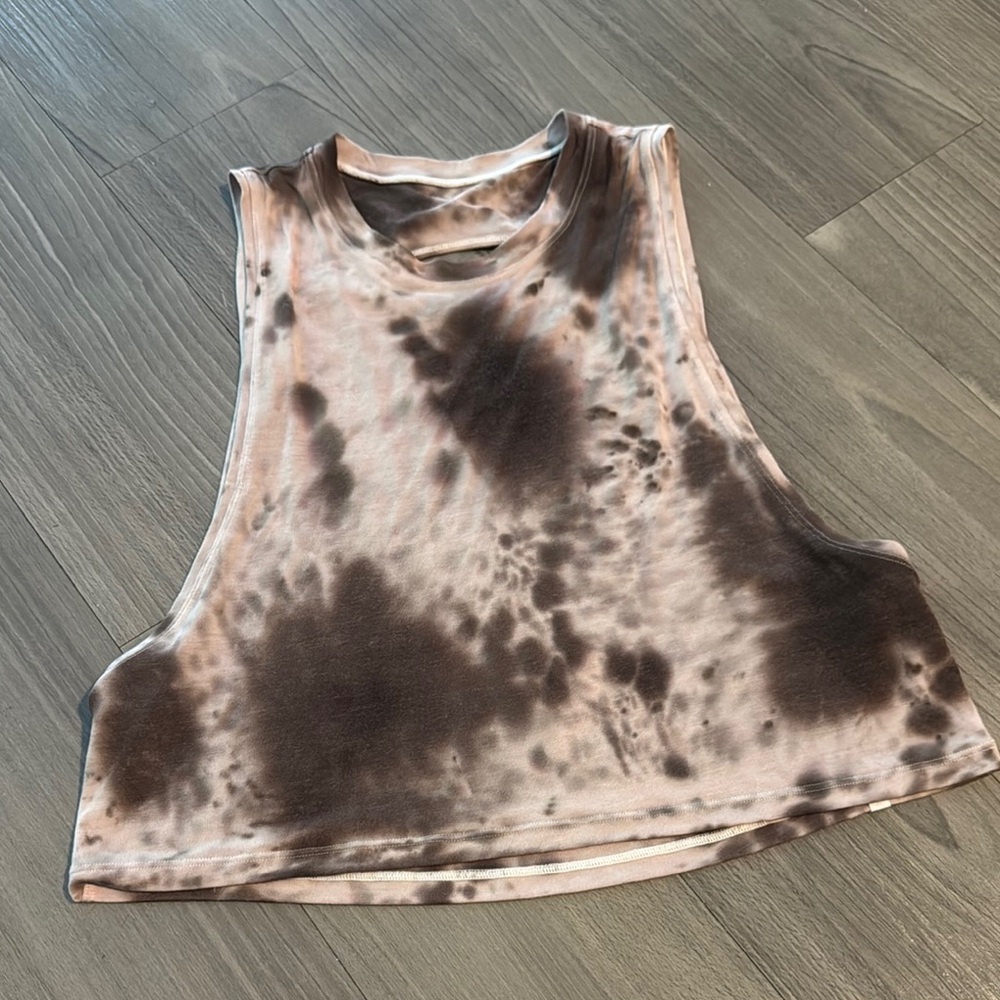 Lululemon Tie-Dye Sleeveless Crop Top